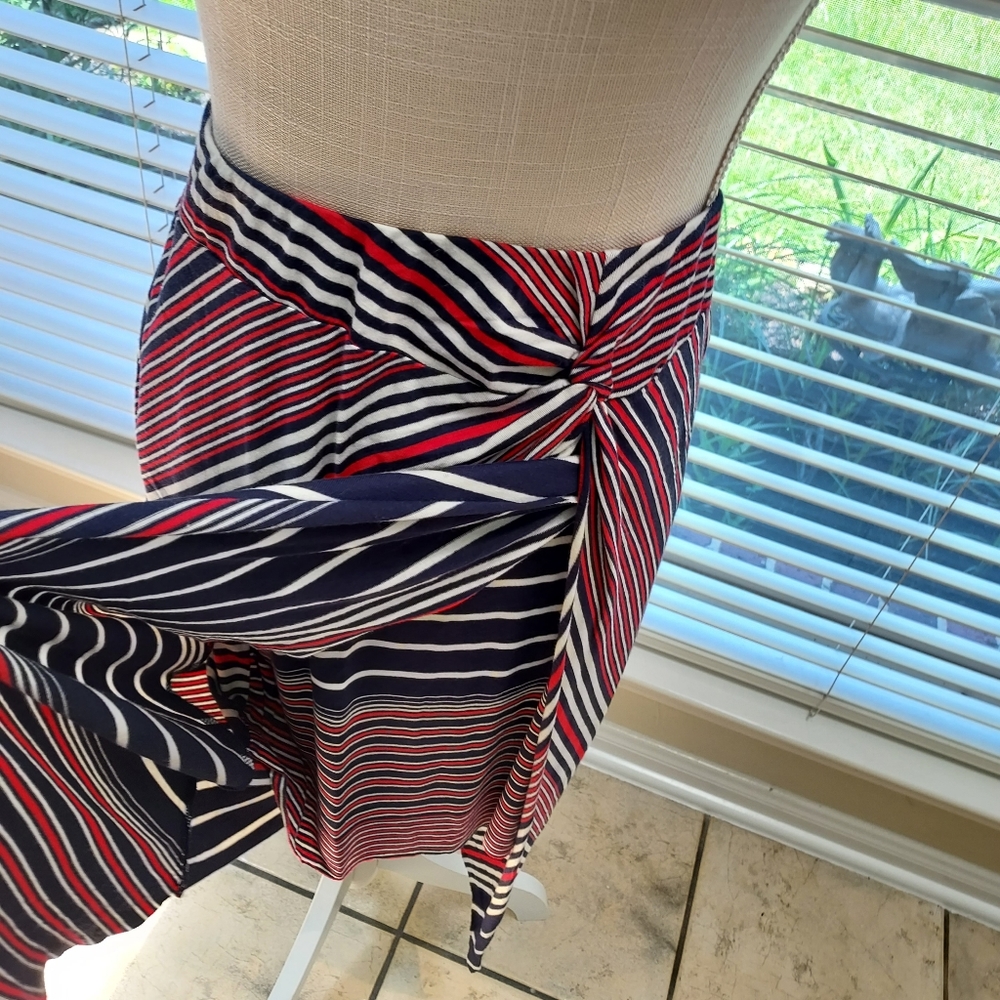 CATO WRAP AROUND STYLE RED, WHITE & BLUE STRIPS, ELACTIC WAIST PULL UP SHIRT - Picture 3 of 4